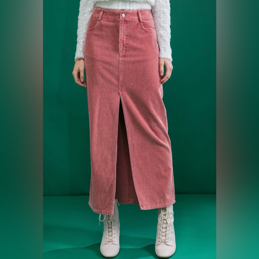 NWOT Flying Tomato Mauve Midi Skirt with Front Slit